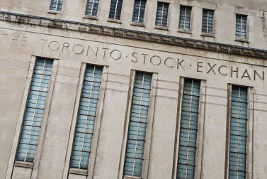 23 top tips for successfully investing in TSX growth stocks
